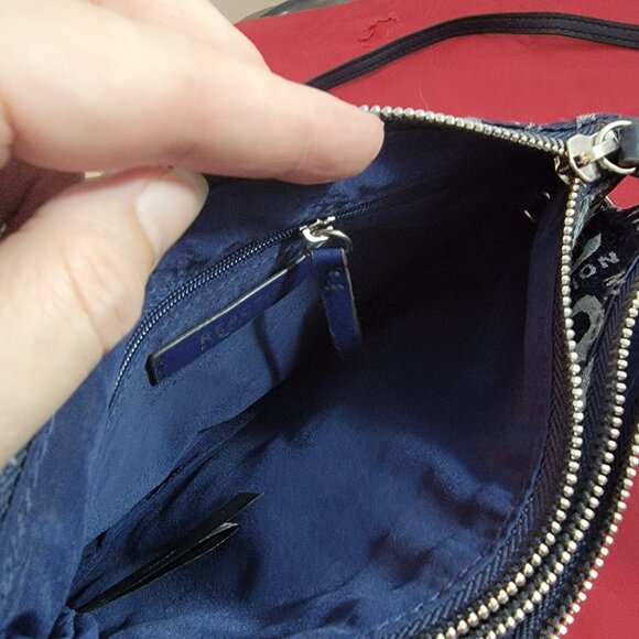 Kenneth Cole Reaction Blue & Gray Signature Logo Crossbody Purse/Bag Sling - Picture 8 of 16